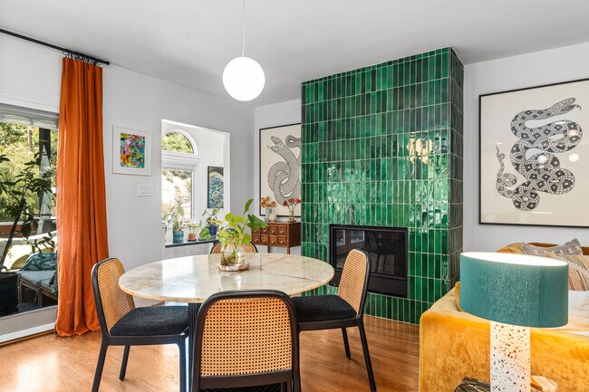 Building Photo - 10275 Oletha Ln