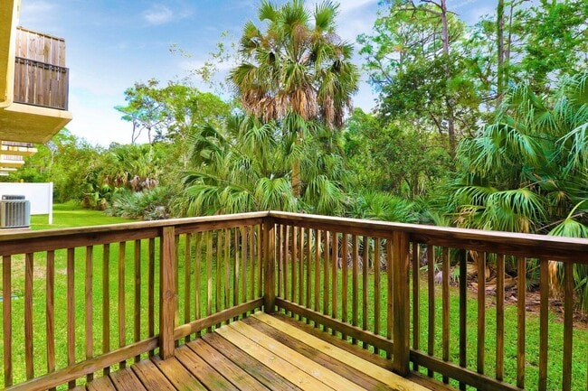 Building Photo - 12643 SE Old Cypress Dr