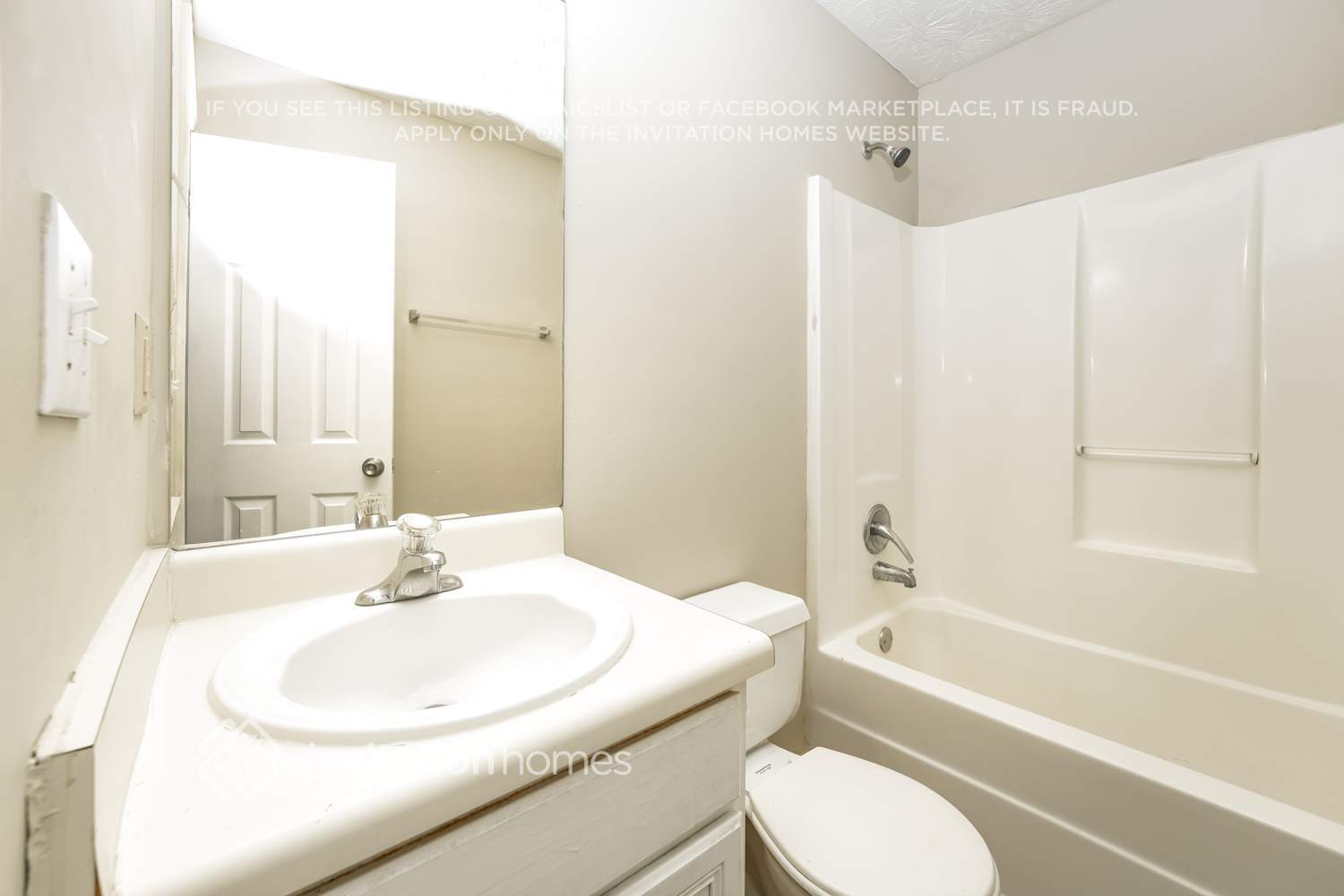 Building Photo - 1059 Shadow Lake Dr