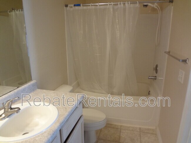 Building Photo - 7800 Point Meadows Dr