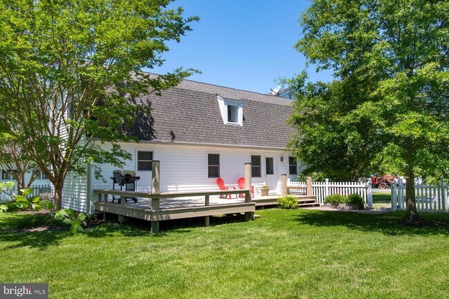 Building Photo - 6670 Cedar Cove Rd