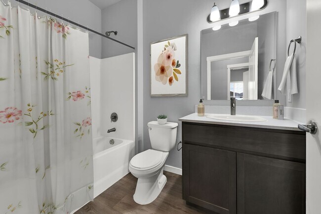 Building Photo - Wilson Creek Townhomes - $500 off with 6-months of free covered parking for move-ins by the end o...