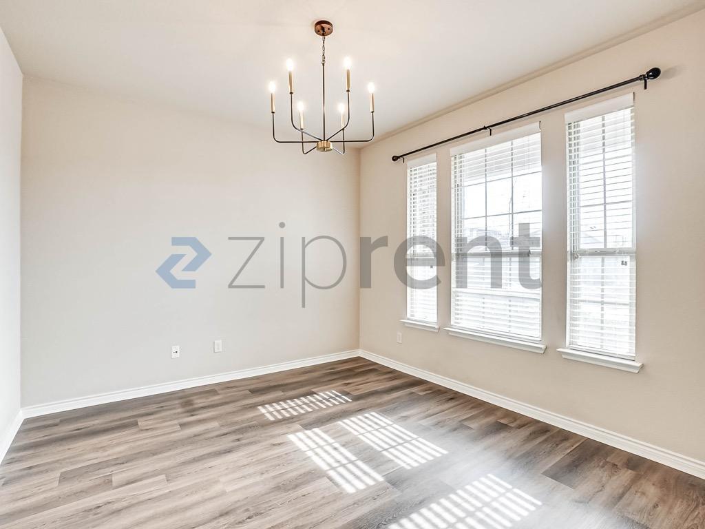 Building Photo - 15008 Waters Dr