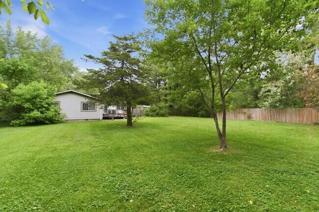 Building Photo - 2219 W Ora Dr