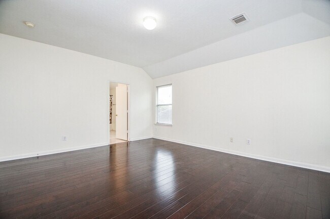 Building Photo - 9641 Weldridge Dr