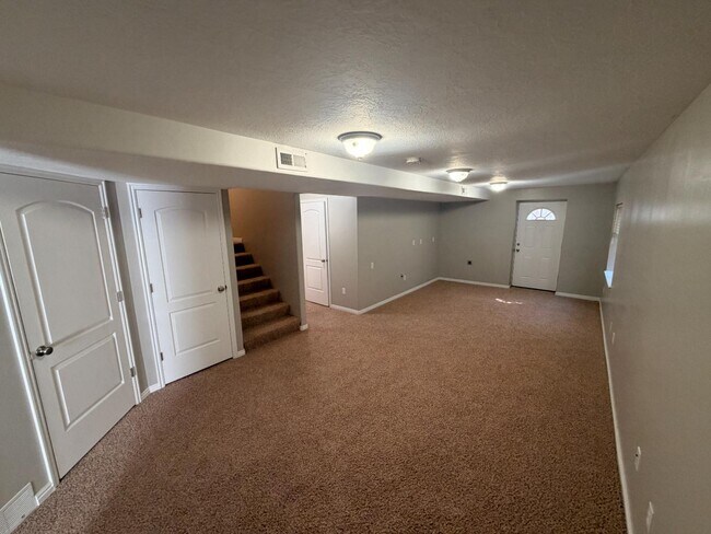 Building Photo - 4077 S Clipper St