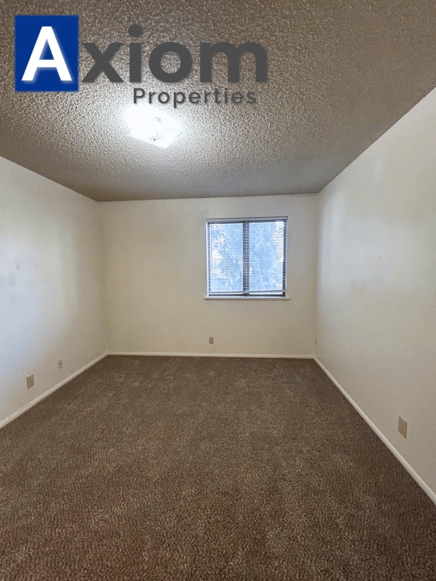Building Photo - 1534 Bench Rd