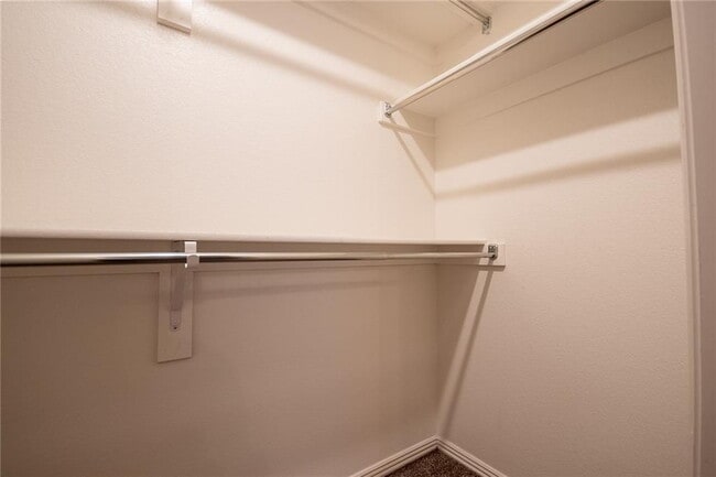 Building Photo - **MOVE IN SPECIAL $300 off first month rent**Charming 3-Bed and 3 full bath Home