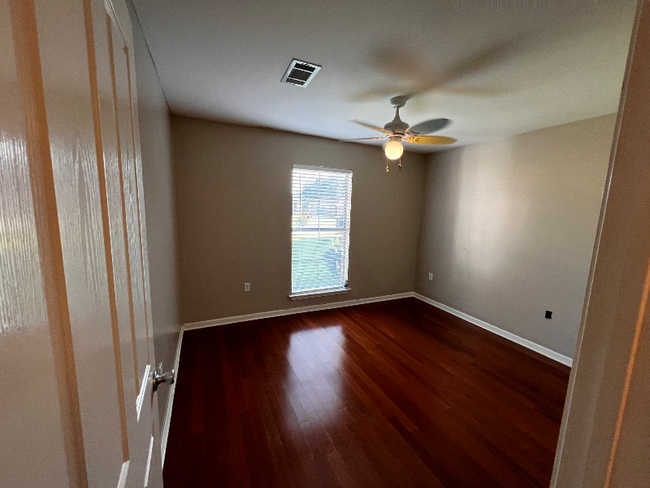 Building Photo - 5409 Rue Jennifer