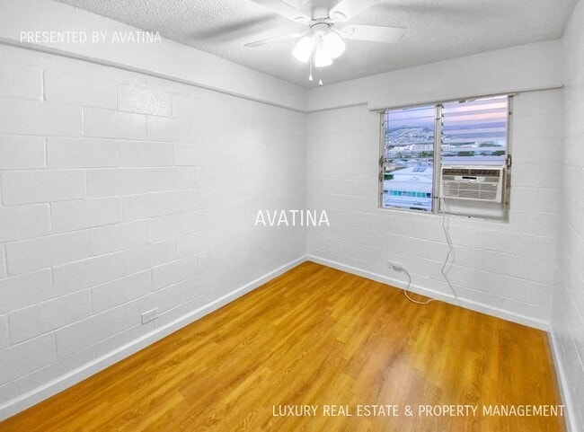 Building Photo - 837 Kapahulu Ave