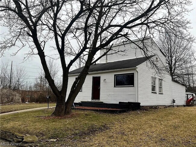 Building Photo - 4309 E 142nd St