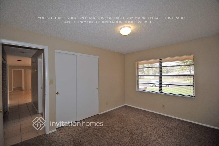 Building Photo - 1403 Live Oak Ct