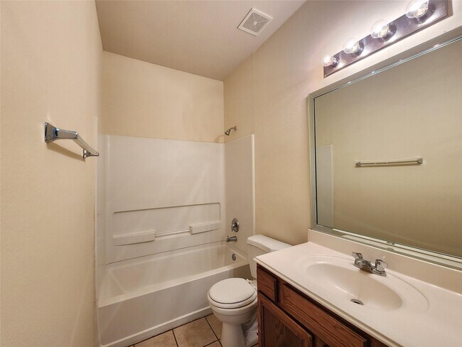 Building Photo - 21823 Grassy Hill Ln