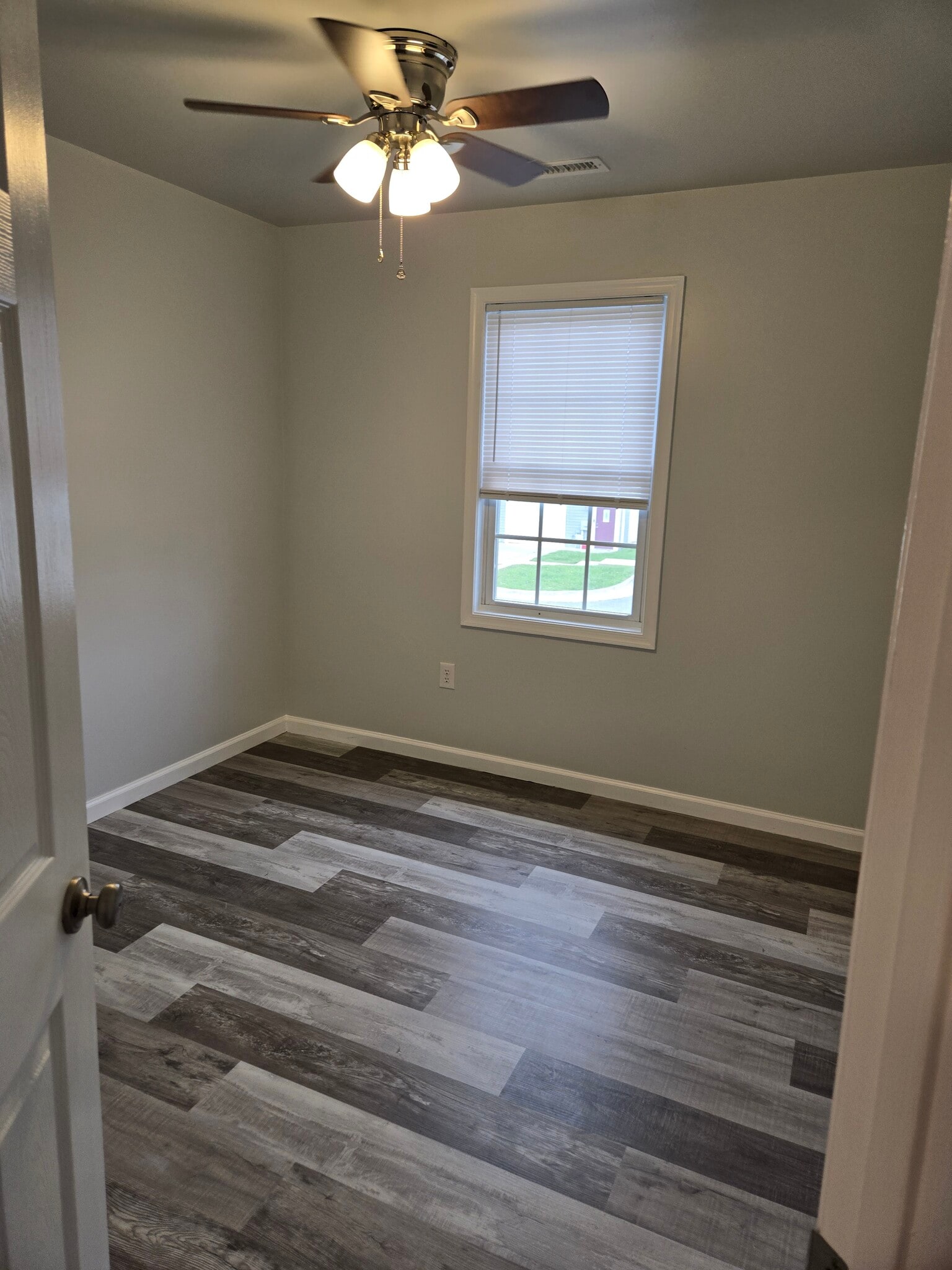 Building Photo - 59 Sopwith Way