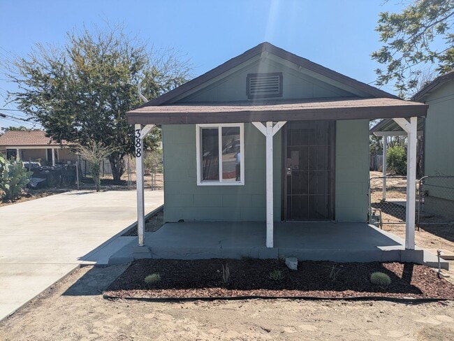 Primary Photo - Cozy 1-Bed Home – Fenced Yard, Washer Hook...