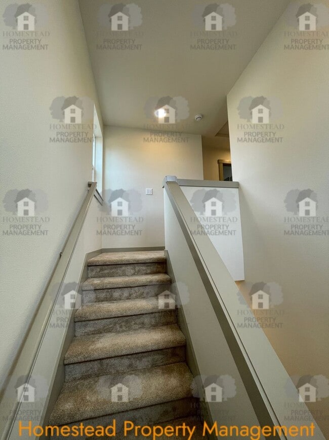 Building Photo - BEAUTIFUL HOME IN DALLAS!