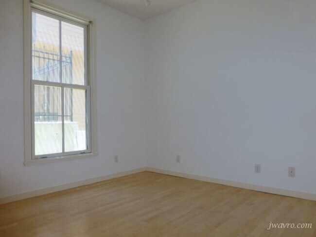 Building Photo - 2646 3rd St