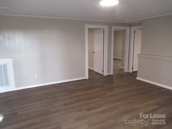 Building Photo - 7510 Palm Tree Church Rd