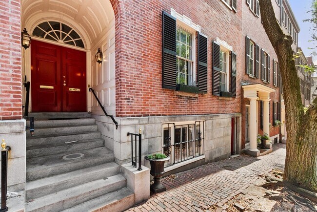 Building Photo - 20 Chestnut St