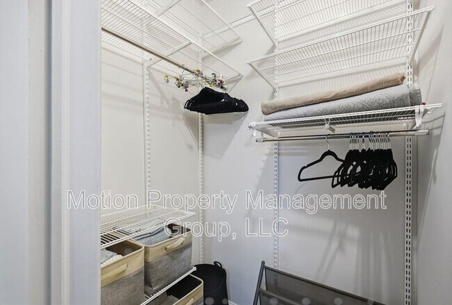 Building Photo - 430 Lindbergh Drive NE