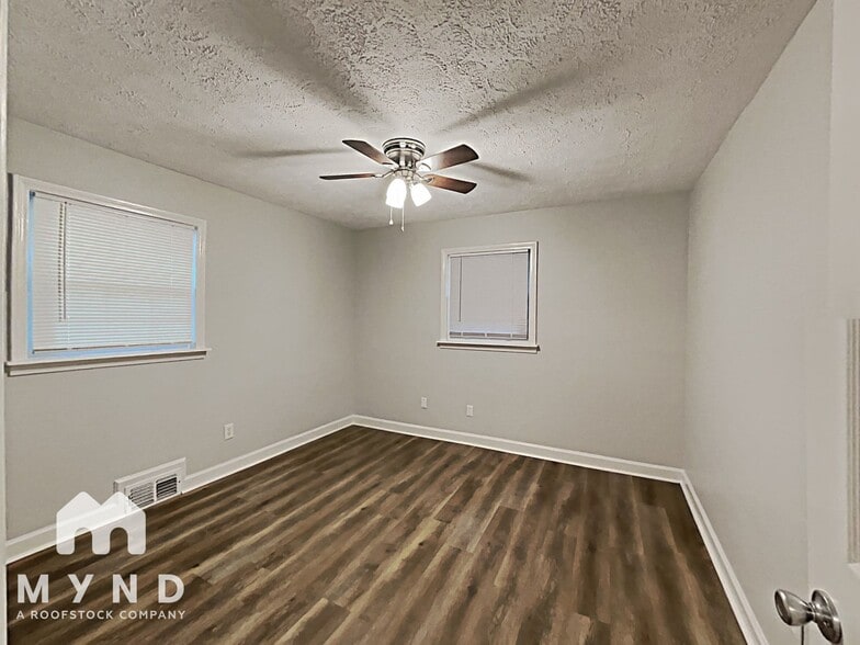 Building Photo - 3257 Bobbie Ln