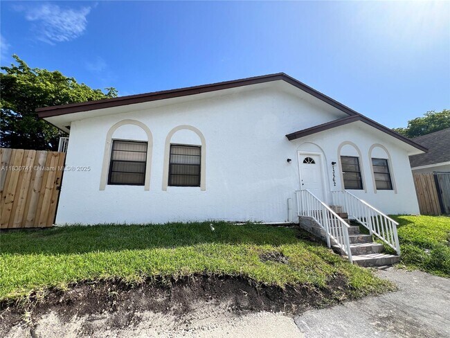 Primary Photo - 13562 SW 286th Terrace