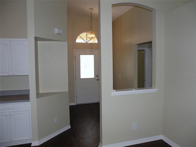 Building Photo - 24425 Karnali Ct