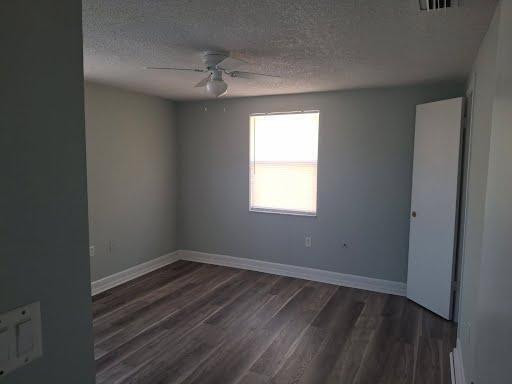 Building Photo - 8724 Sabal Way