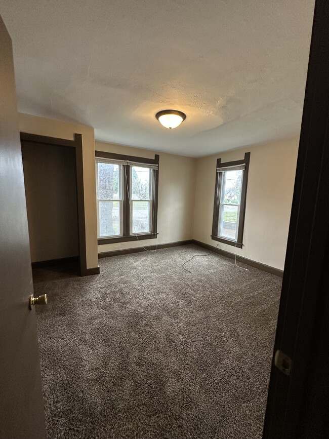 Building Photo - 1404 Highland Ave