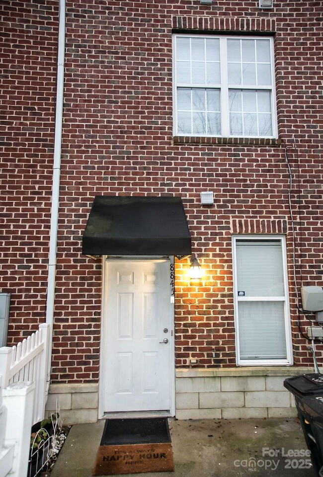 Building Photo - 8845 Arbor Creek Dr