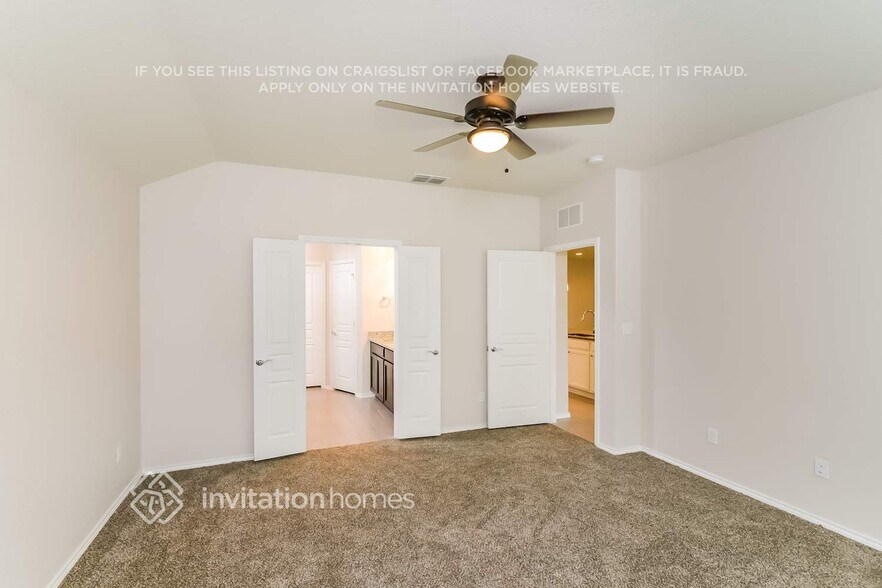 Building Photo - 10612 Hibiscus Cove