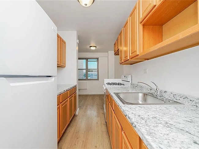 Building Photo - 444 Neptune Ave