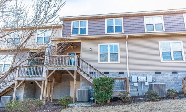 Building Photo - 113 Cypress Cir