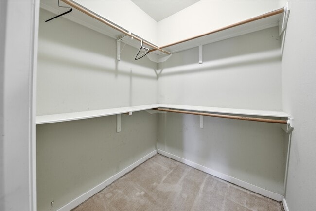 Building Photo - 13262 Lake Breeze Ln