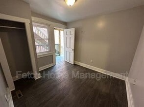 Building Photo - 208 W Vine St