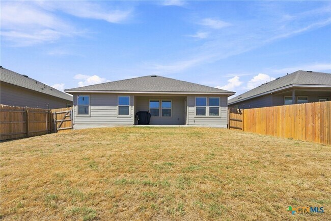 Building Photo - 1261 Lindsey Dr