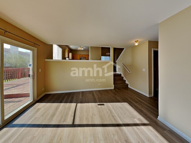 Building Photo - 388 Pheasant Chase Dr