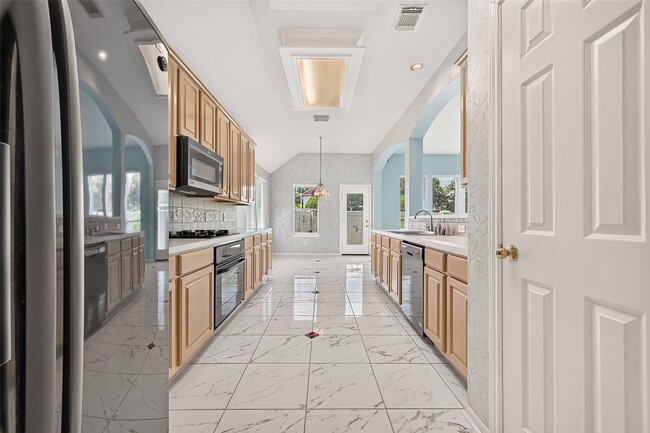 Building Photo - 12338 Ashford Hollow Dr