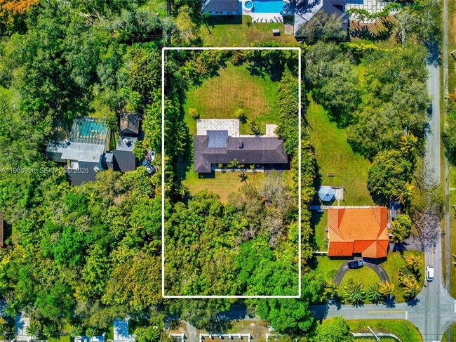 Building Photo - 10110 SW 66th St