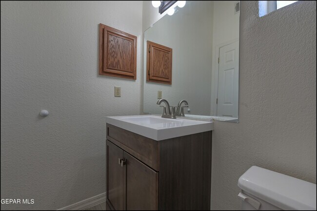 Building Photo - 129 Torrey Pines Dr