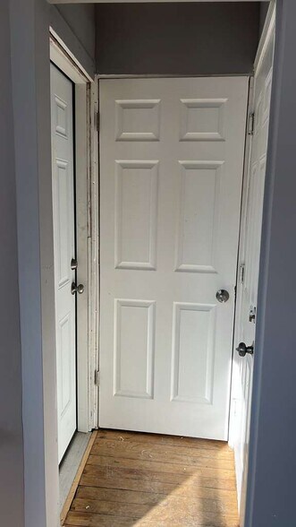 Building Photo - 13 Poplar Pl