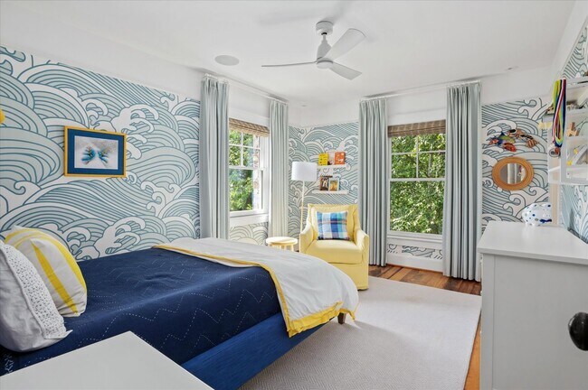 Building Photo - Exceptional Living in the Heart of Arlingt...