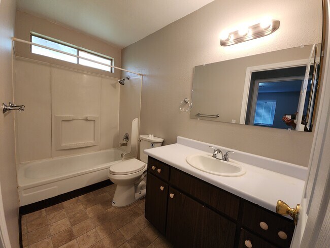 Building Photo - 55 Mina Ave