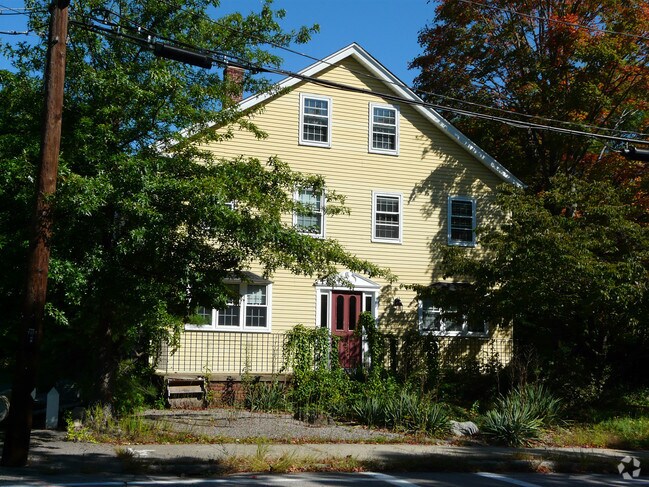 Primary Photo - 83 Mechanic St