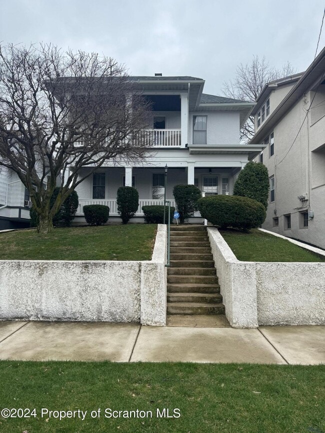 Building Photo - 2208 Adams Ave