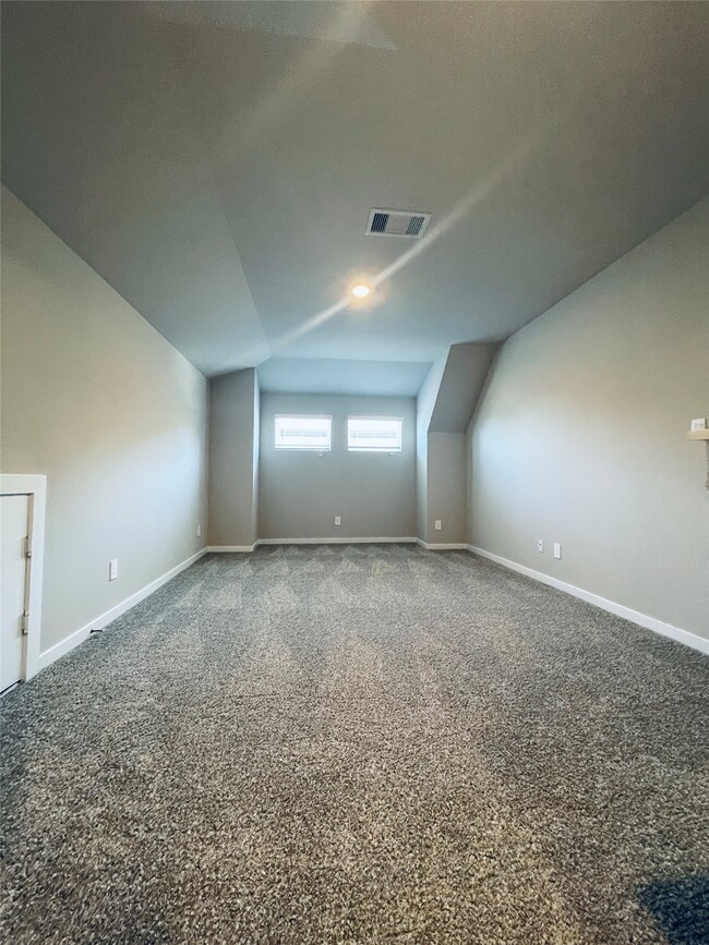 Building Photo - 14238 Wonder Lake Ln