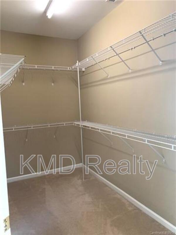 Building Photo - 8419 Heron Glen Dr