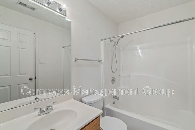 Building Photo - 1034 Brittany Deanne Ln