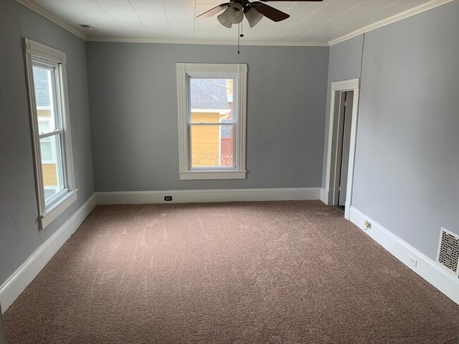 Building Photo - A Wonderful Historic Home in Downtown Wins...