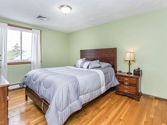 Building Photo - 23 Copley Ave